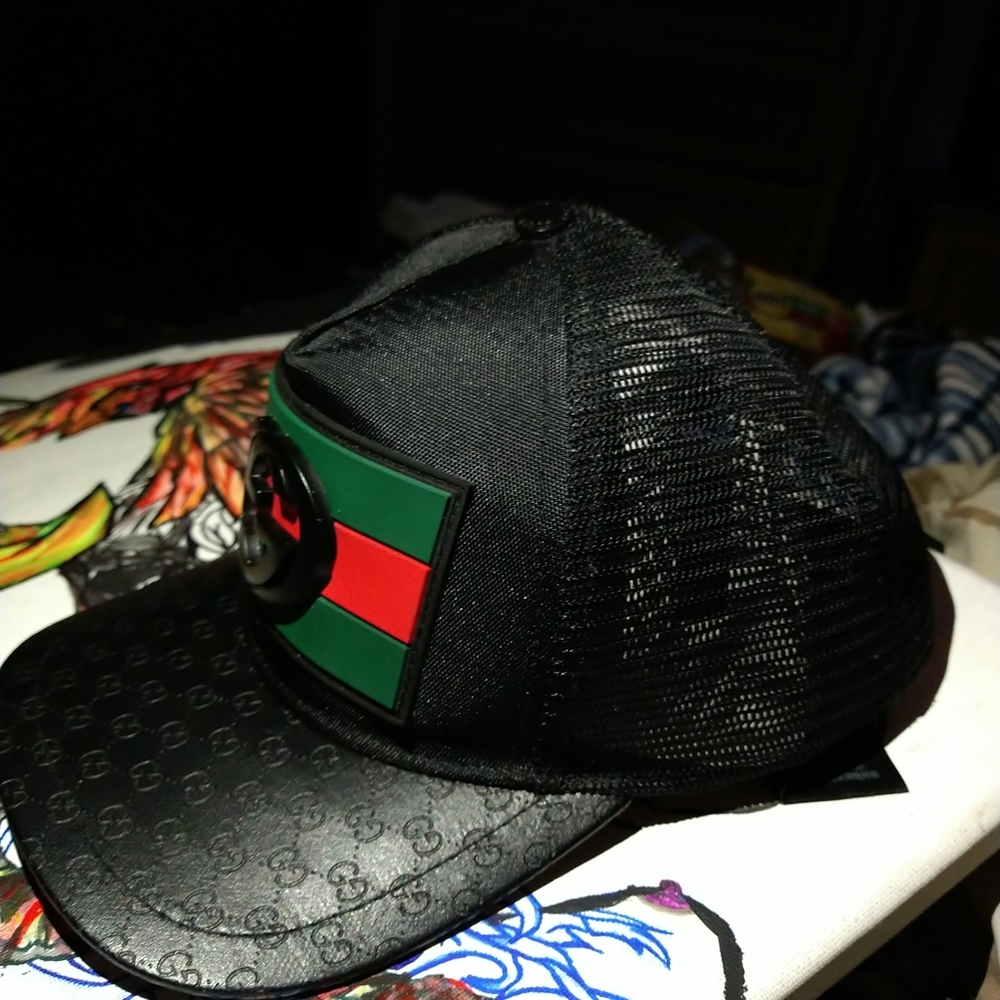 Vintage Gucci hat, snapback. One size fits most.. still in very good condition - Picture 5 of 12
